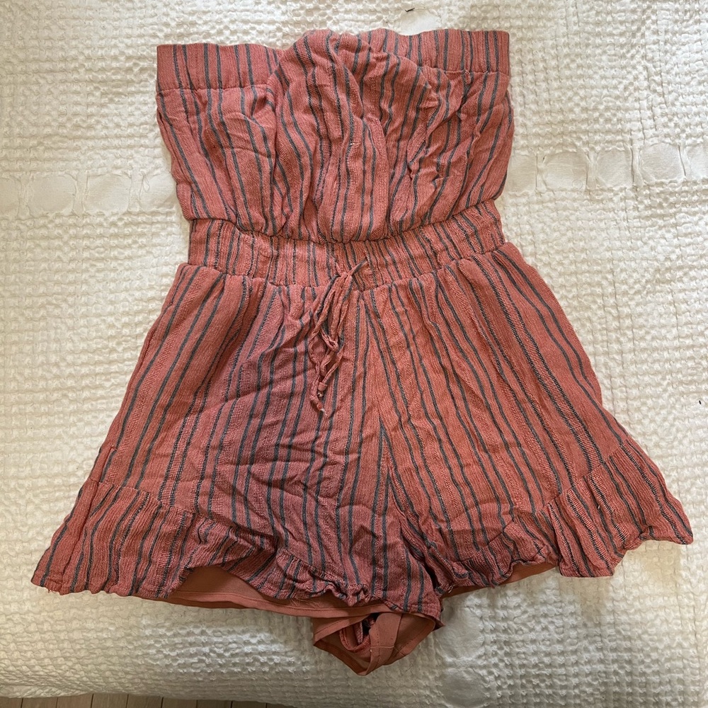 American eagle strapless romper